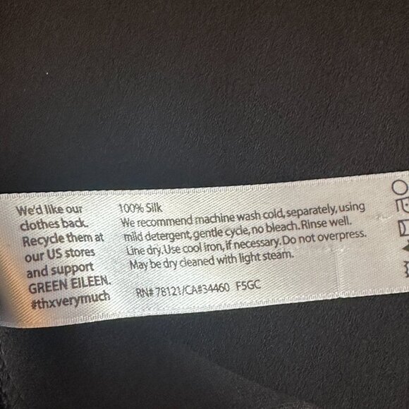 Eileen Fisher black 100% silk  sleeveless top. Well maintained. Size PP. - Picture 5 of 8